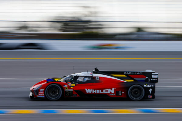 24 Heures de Daytona - H+4 : Bamber prend les commandes