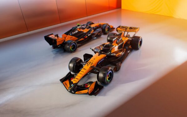 McLaren dévoile les couleurs de sa MCL40