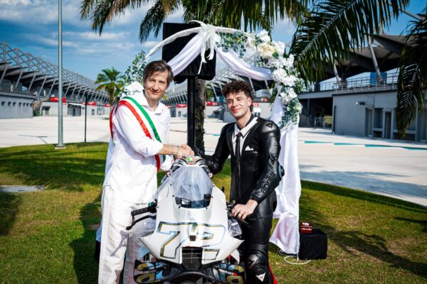 Marco Bezzecchi prolonge avec Aprilia