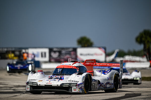 IMSA, 12h Sebring - H+7 : Les Porsche prennent les commandes