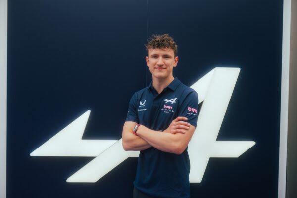 Alex Dunne rejoint l'Alpine Academy