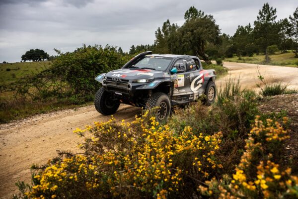 RR Portugal, Étape 4 : Ferreira double la mise, Loeb maintient le cap devant