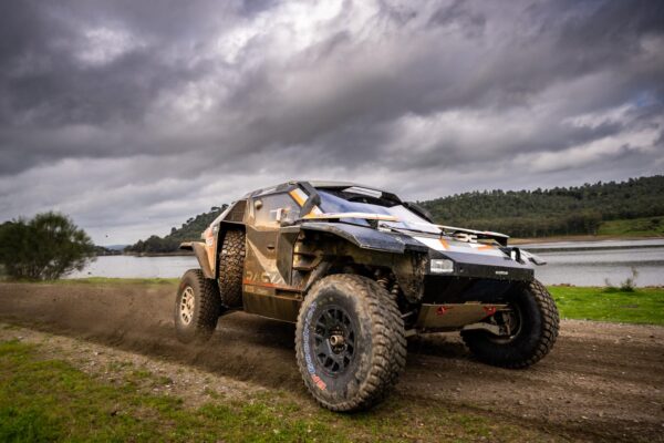RR Portugal, Étape 5 : Sébastien Loeb s'impose, Dacia enchaîne après le Dakar !