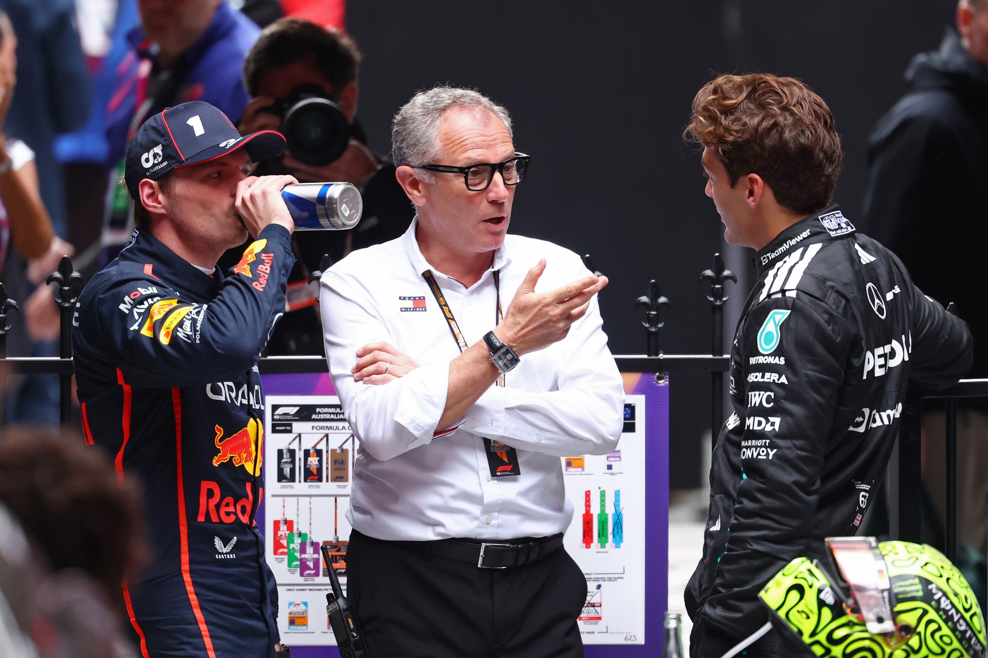 Domenicali, Verstappen & Russell au GP d'Australie 2025