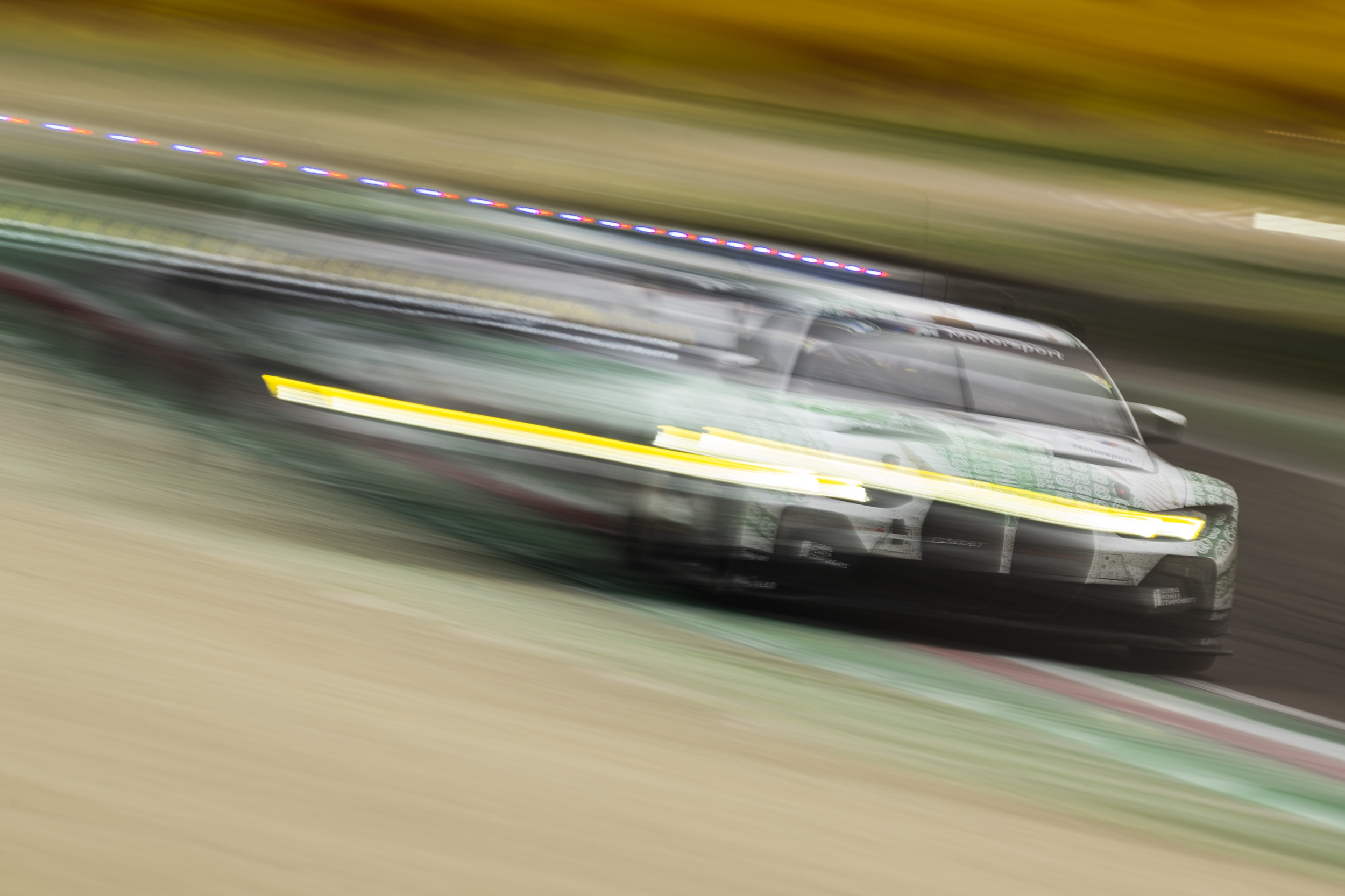 BMW N°69 victorieuse comme Toyota