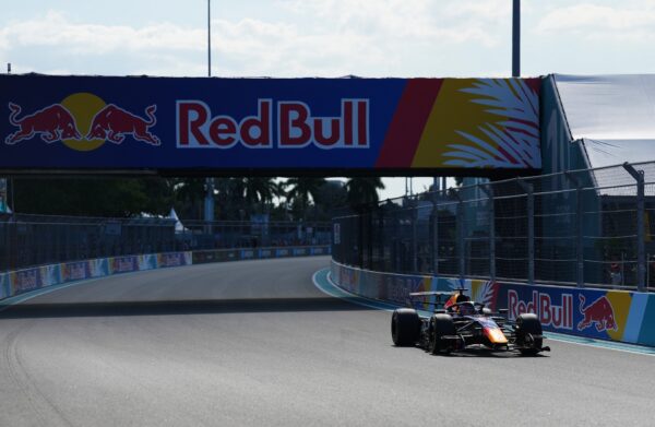 A Miami, Verstappen sanctionné pour une erreur à la sortie des stands