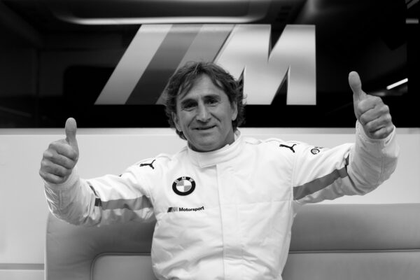 L'ex-pilote et Champion Paralympique, Alessandro Zanardi, est décédé