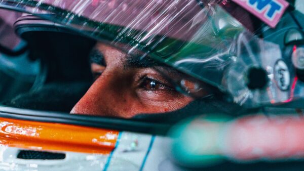 Kush Maini réalise la pole position à Miami en FIA F2