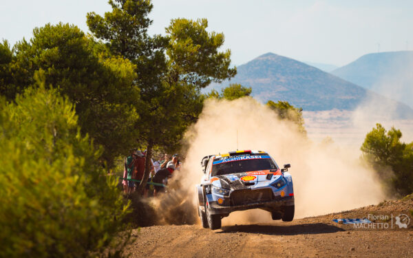 Acropole, ES10 : Neuville contient les assauts de Ogier