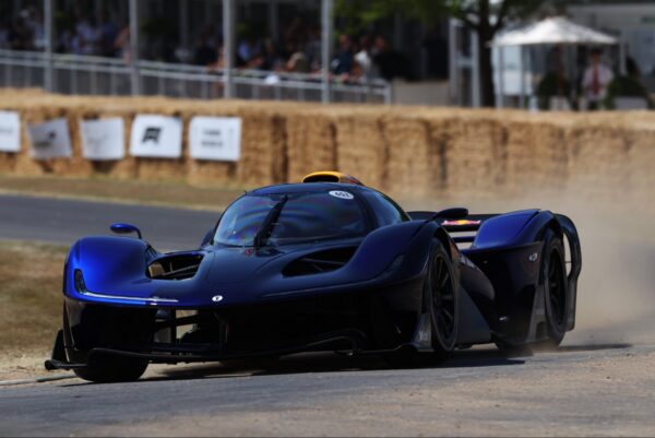 La Red Bull RB17 a fait son baptême en public à Goodwood