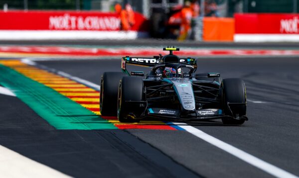Belgique, EL3 : Antonelli au top, Hamilton dans le mur !