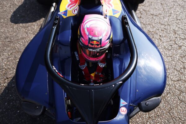 F1 Academy : Chiara Bättig s'offre la pole position à Silverstone
