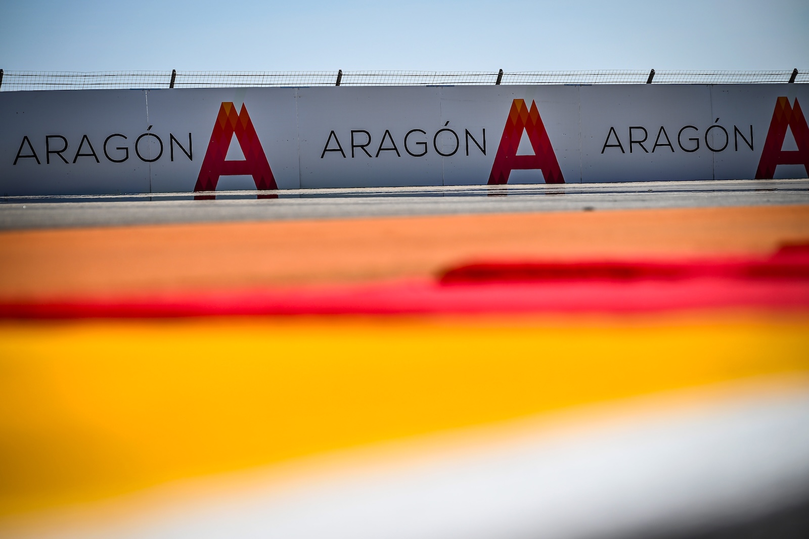 Ambiance sur le circuit d'Aragón
