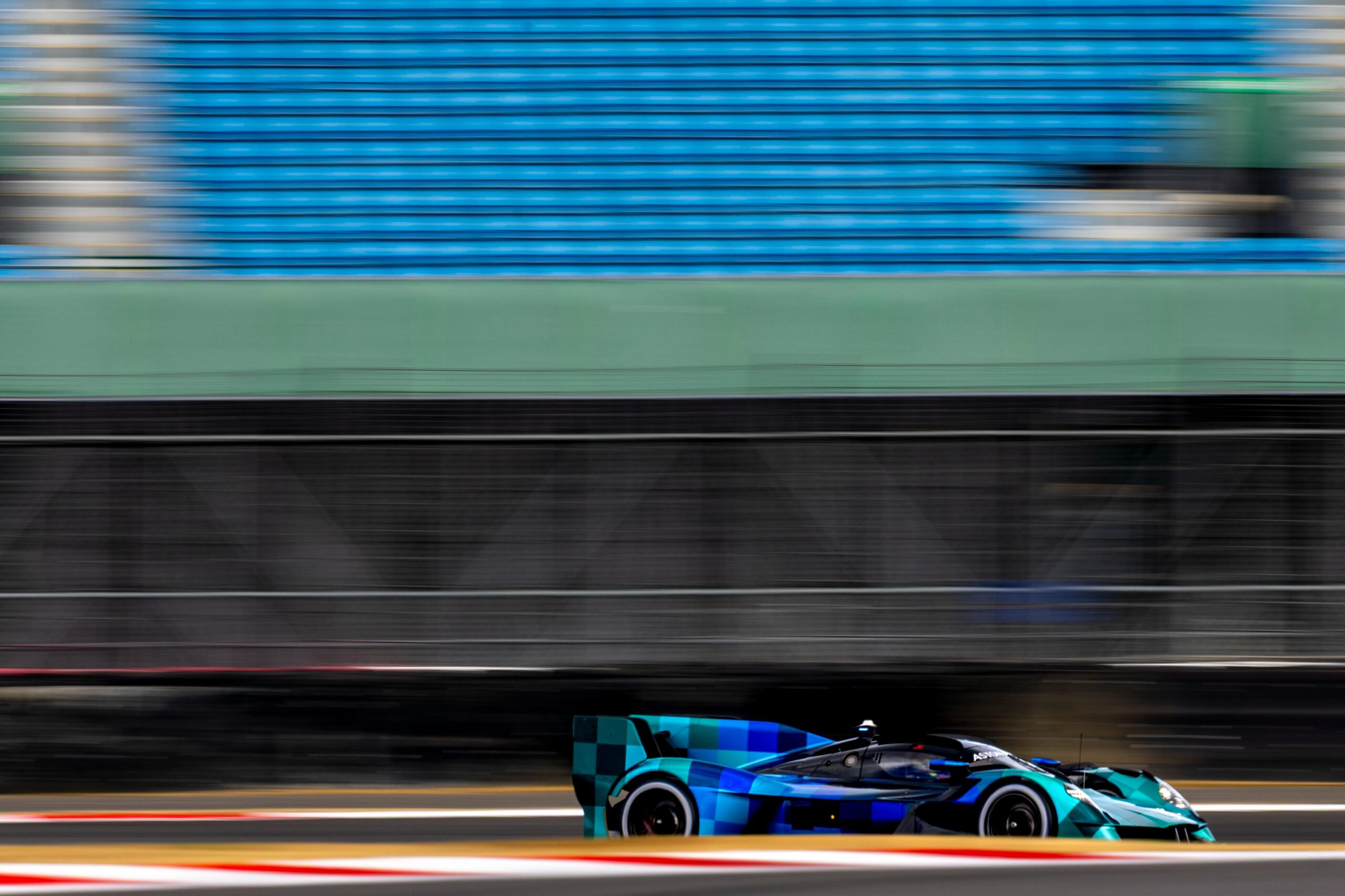 Aston Martin Valkyrie