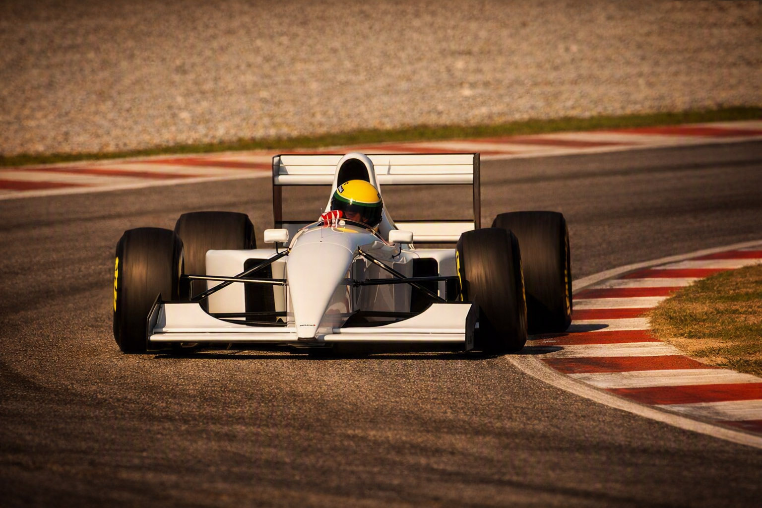 McLaren-Lamborghini MP4/8B