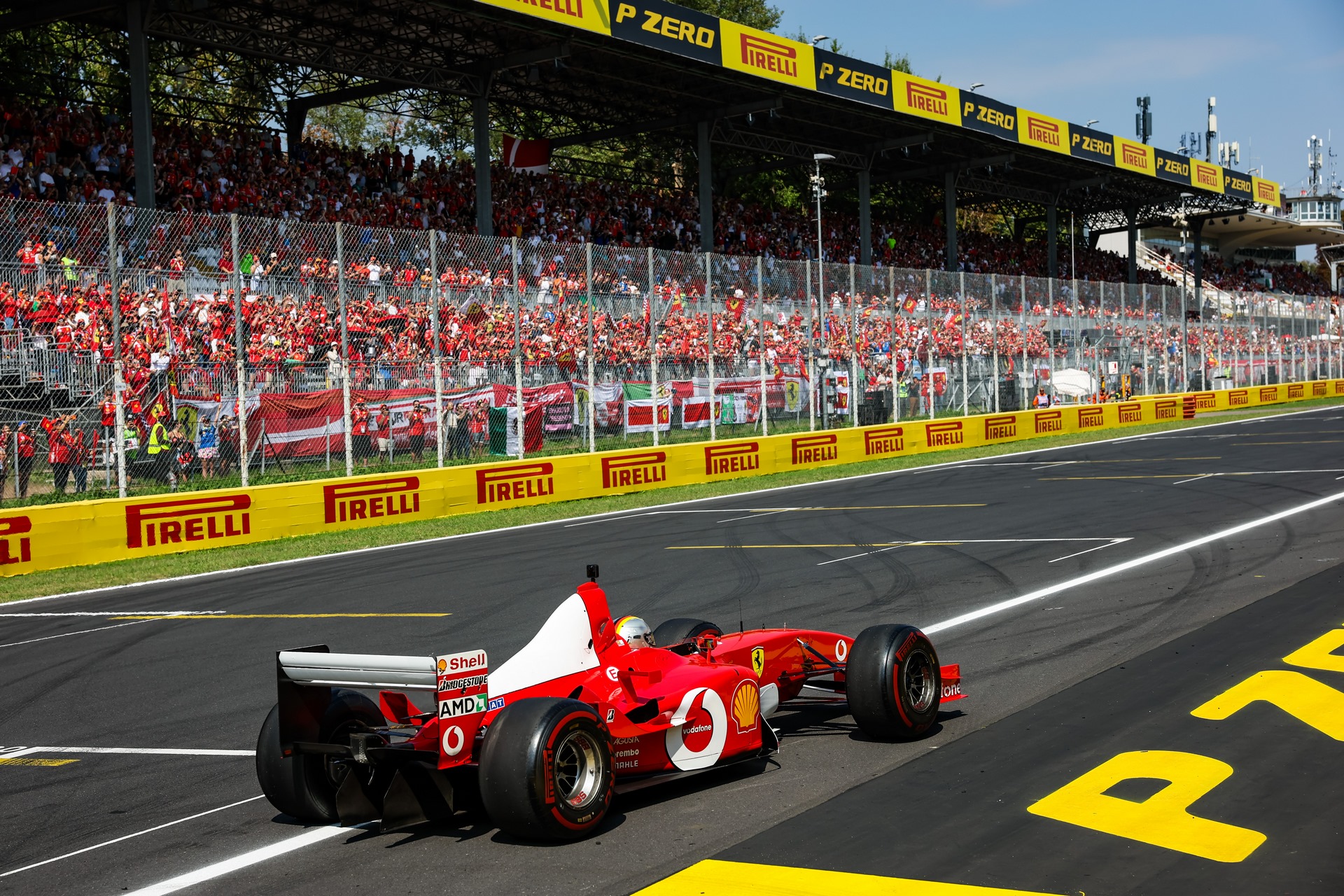 VETTEL Sebastian (ger), driving the Ferrari F2002 of Michael Schumacher in front of the Tifosi during the Formula 1 Gran Premio d’Italia 2026