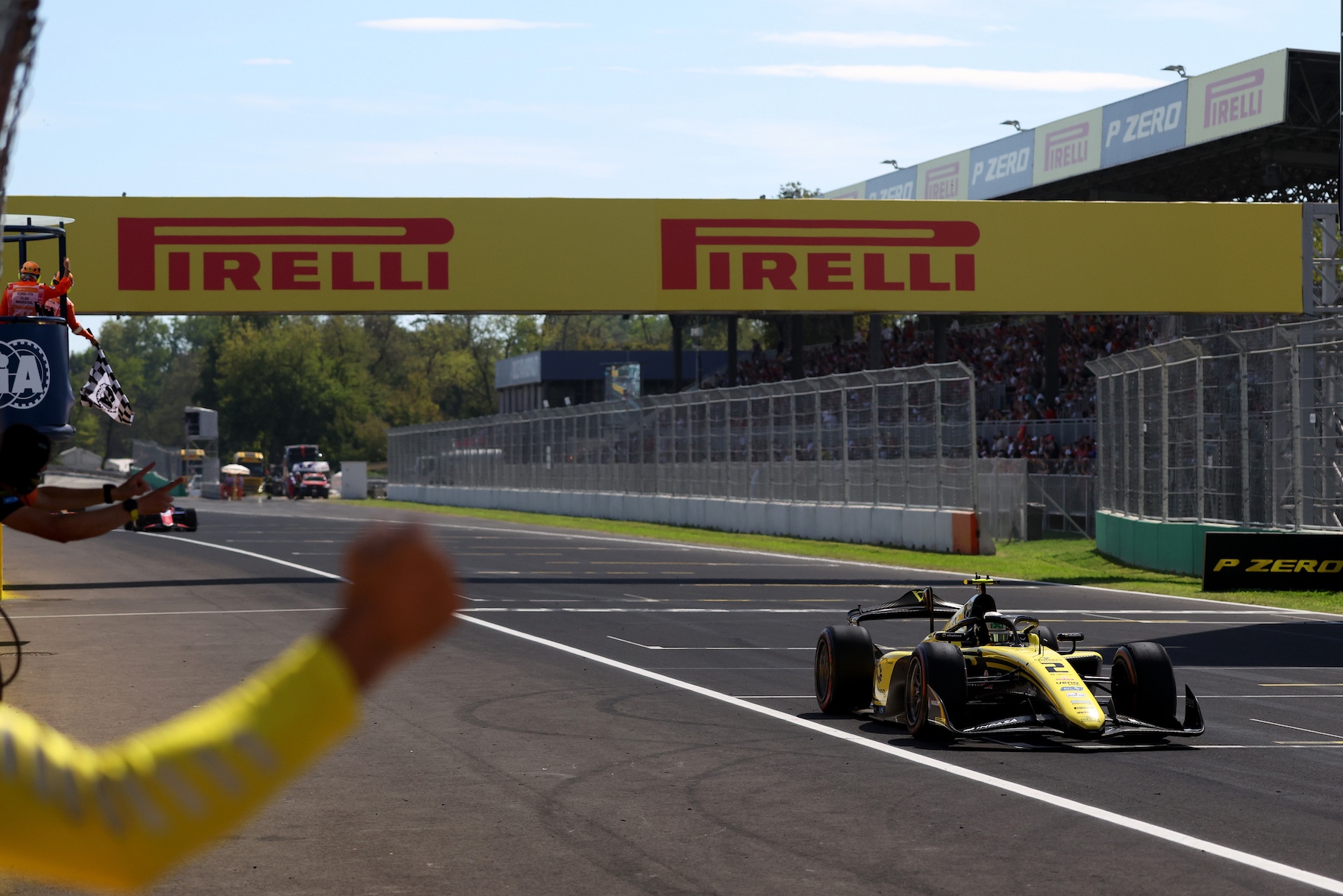Joshua Durksen fait le doublé en FIA F2 à Monza